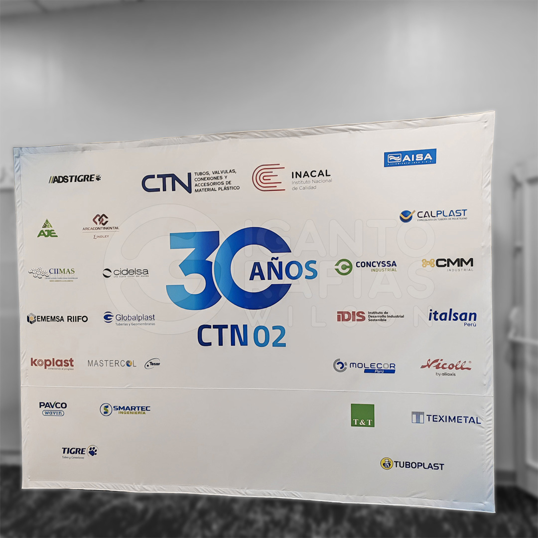 Backing Publicitario para la Celebración de los 30 Años - CTN 02